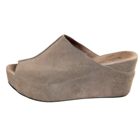 Chocolat Blu Wynn Camel Suede Peek Toe Wedge Mule Sandal, Size 6.5 - Picture 3 of 8